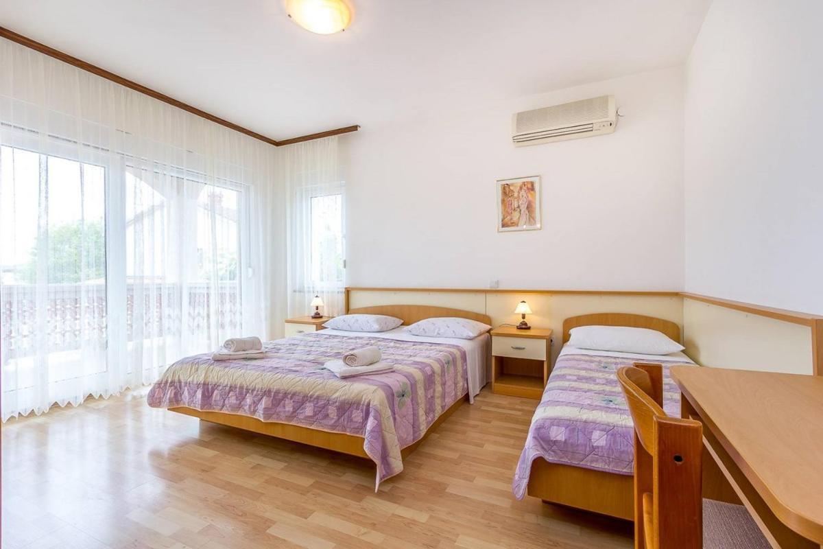 Apartments Nevija Medulin Extérieur photo